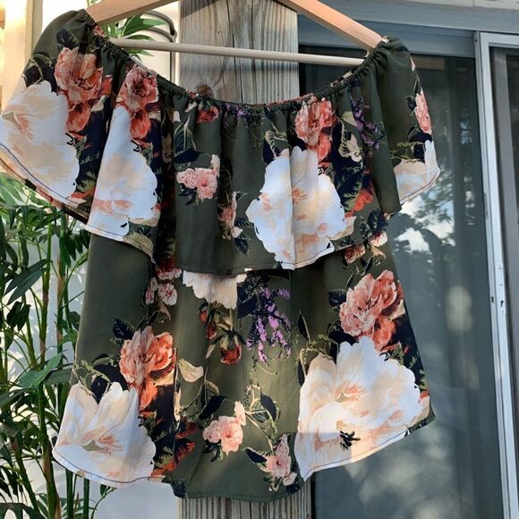 GUESS green  boho spring floral top off shoulder  cold shoulder small - Picture 6 of 9
